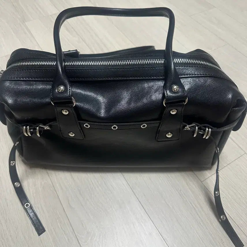[BUNJANG] Letterie Belted Sera Bag Black / 레터리 벨티드 세라백 블랙