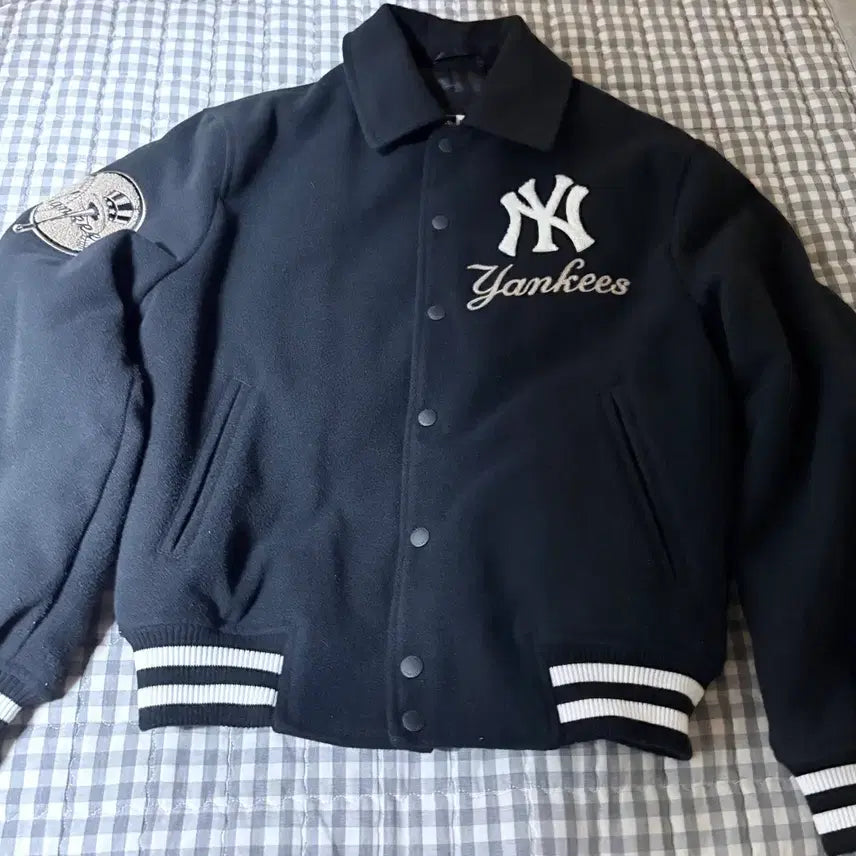 [BUNJANG] New Era Varsity Jacket Black M / 뉴에라 바시티 블랙 m