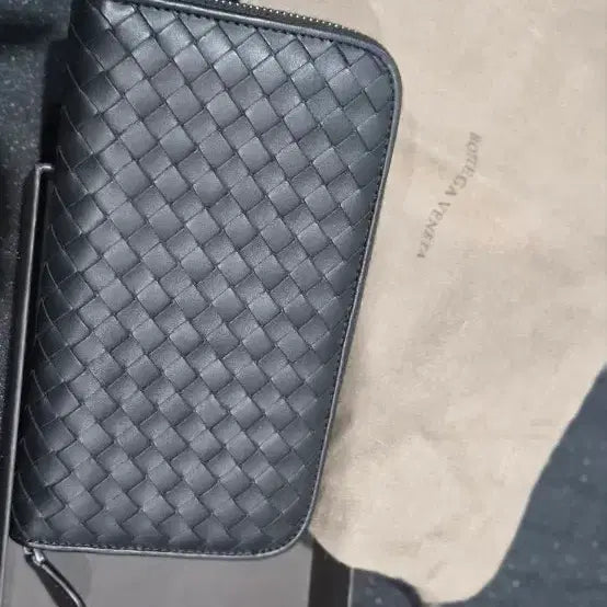 [BUNJANG] Bottega Veneta Intrecciato Long Wallet Black / 새상품급 풀박)보테가베네타 인트레치아토 장지갑 블랙