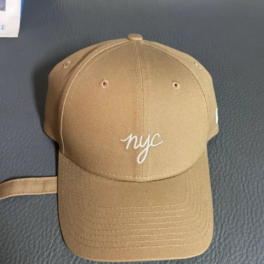 [BUNJANG] New Era NYC Script Lettering Ball Cap, Light Beige / 뉴에라 볼캡 NYC 필기체 레터링 진베이지 컬러 팝니다