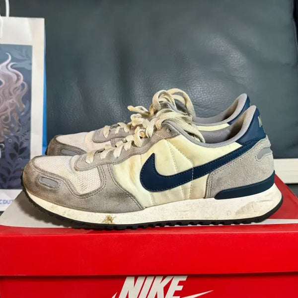 [BUNJANG] Nike Vortex Sneakers White/Grey/Navy Size 260 / 나이키 볼텍스 흰회남 컬러 사이즈 260 팝니다
