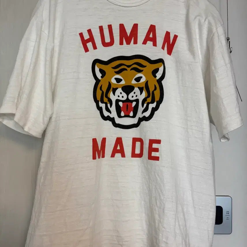 [BUNJANG] Human Made Tiger Graphic T-Shirt White L / 휴먼메이드 타이거 그래픽 티셔츠 L 화이트