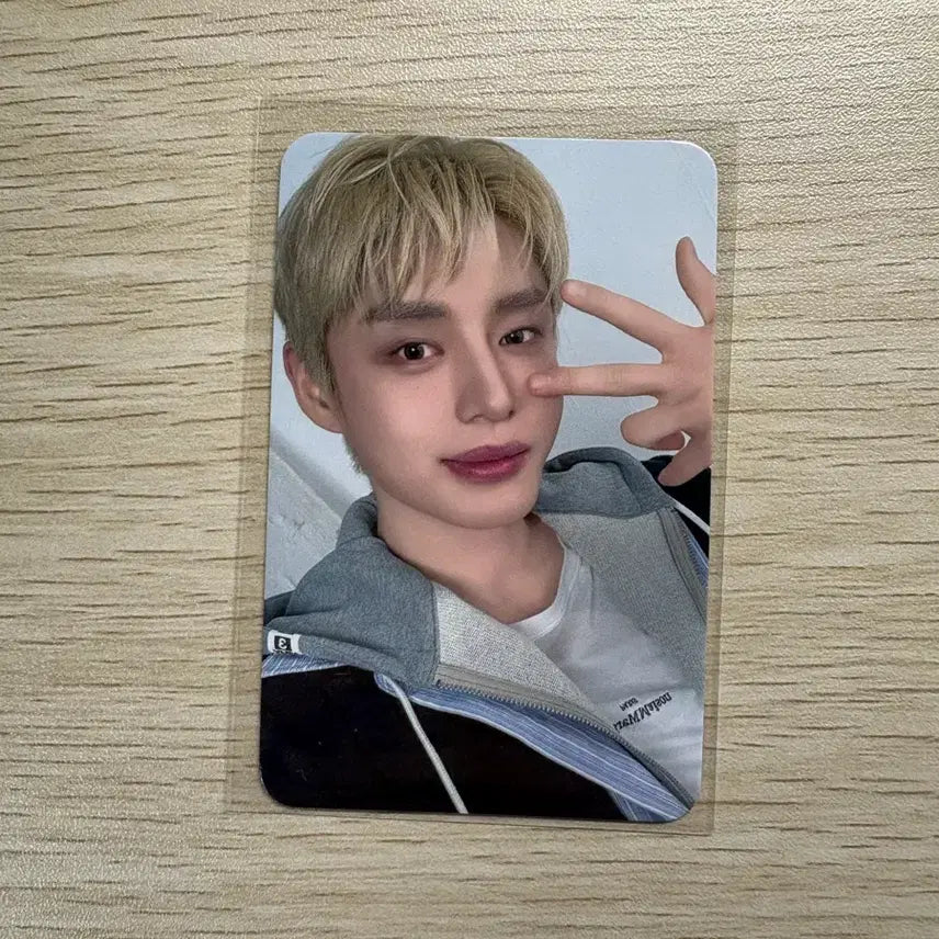 [BUNJANG] ZEROBASEONE Zb1 Kcon Japan Kim Jiwoong POB Photocard / 제로베이스원 제베원 케이콘 재팬 7만원 김지웅 포카 특전 kcon japan 2026
