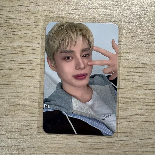 [BUNJANG] ZEROBASEONE Zb1 Kcon Japan Kim Jiwoong POB Photocard / 제로베이스원 제베원 케이콘 재팬 7만원 김지웅 포카 특전 kcon japan 2026