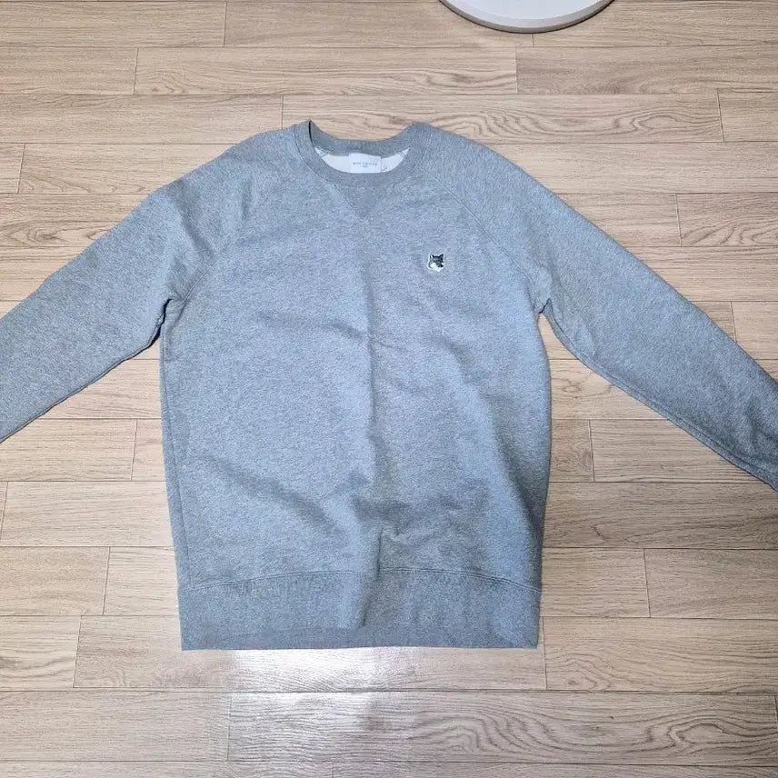 [BUNJANG] Maison Kitsuné Crewneck Sweatshirt - Grey / 메종키츠네 맨투맨 그레이