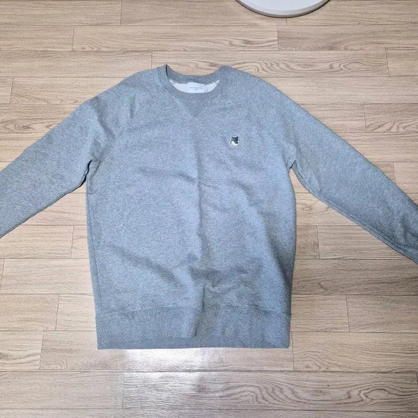 [BUNJANG] Maison Kitsuné Crewneck Sweatshirt - Grey / 메종키츠네 맨투맨 그레이