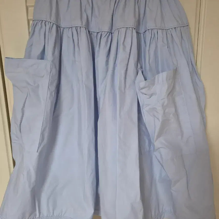 [BUNJANG] Light Blue Midi Skirt / 라이트 블루 미디 스커트