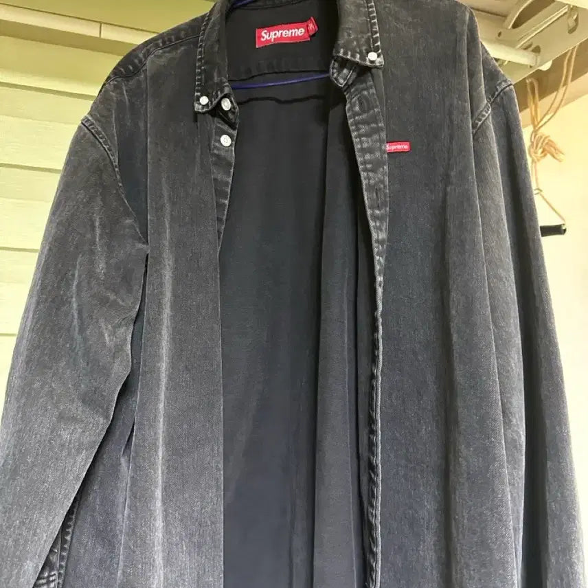 [BUNJANG] Supreme Box Logo Black Denim Shirt / 슈프림 박스로고 블랙 데님셔츠