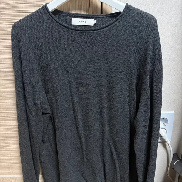 [BUNJANG] LEHVA Cut-off Texture Knit Charcoal / 르아브 컷오프 텍스쳐 니트 차콜