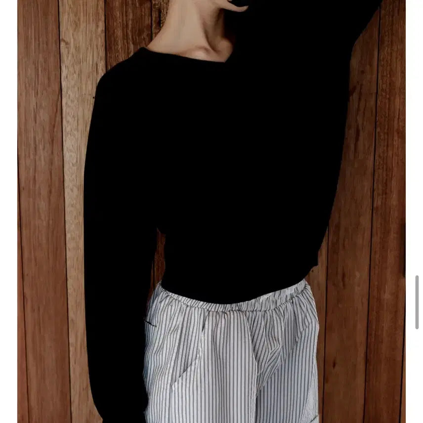 [BUNJANG] Summer Fevre V-Neck Knit Black / 어텀 썸머페브르V니트 블랙