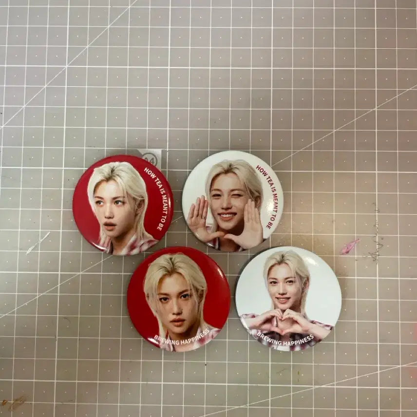 [BUNJANG] Stray Kids Felix Gongcha Badge Bundle Set / 공차 필릭스 벳지