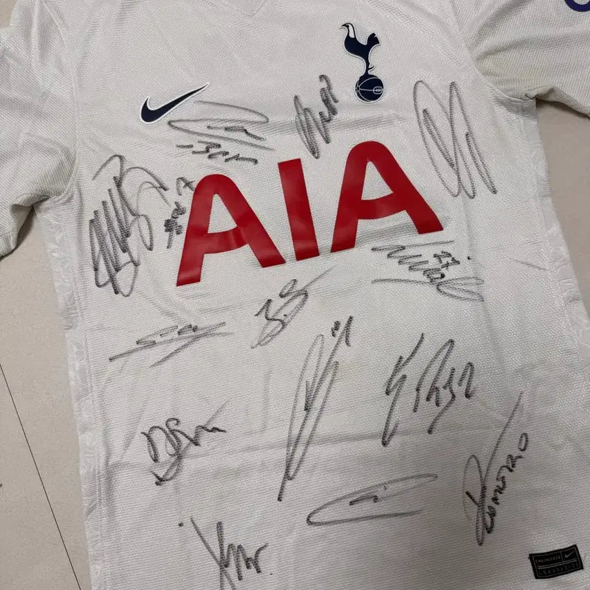 [BUNJANG] Tottenham Hotspur 21-22 Signed Jersey - Son Heung-min & Harry Kane / 토트넘 21-22 손흥민 케인 싸인 유니폼
