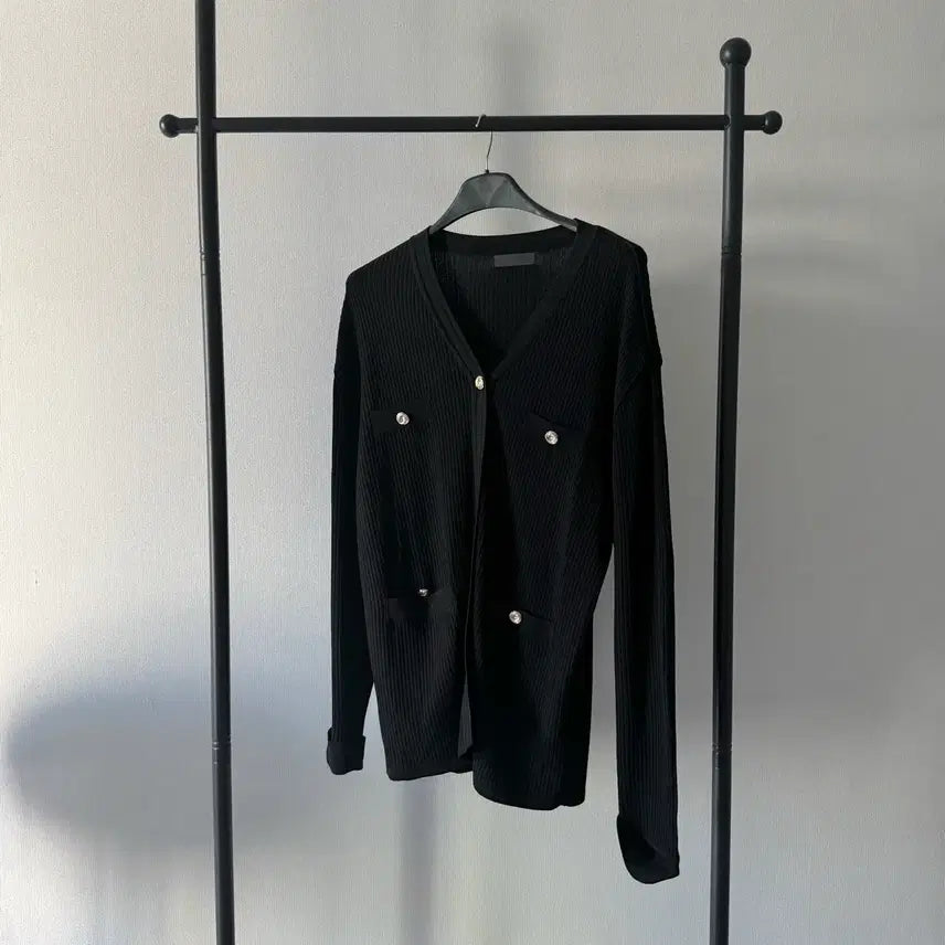 [BUNJANG] ORR Black Gold Button Knit Cardigan / ORR 오르 블랙 골드 버튼 니트 가디건