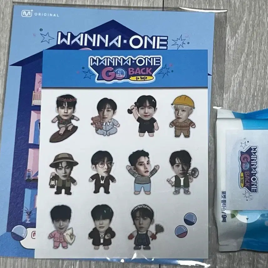 [BUNJANG] Wanna One GO BACK Opening Ceremony POB Sticker & Wet Wipes Set / 상암 워너원 GO BACK 오프닝 세레모니 특전