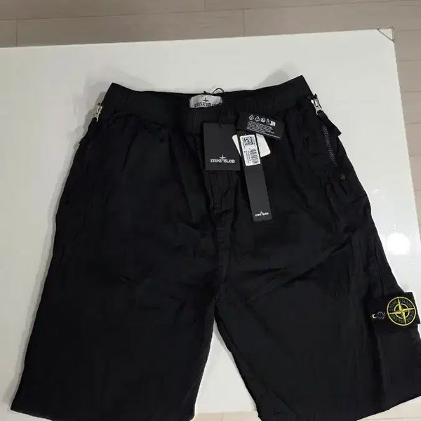 [BUNJANG] Stone Island Nylon Metal Bermuda Pants Black / 스톤아일랜드 나일론메탈 버뮤다팬츠 블랙 국내판 30