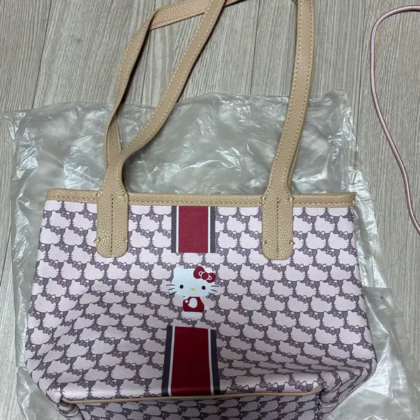[BUNJANG] Hello Kitty Pattern Shoulder Bag / 헬로키티 패턴 숄더백
