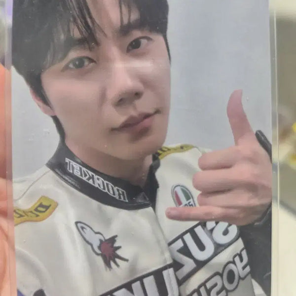 [BUNJANG] Lee Junyoung Ktown4u POB Rider Jacket Photocard / 이준영 케타포 포카(미공포) 라이더자켓