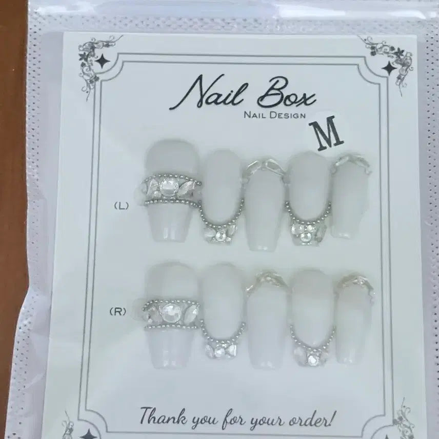 [BUNJANG] White Glitter Nail Tips - Medium Size / 화이트 글리터 네일팁 M사이즈