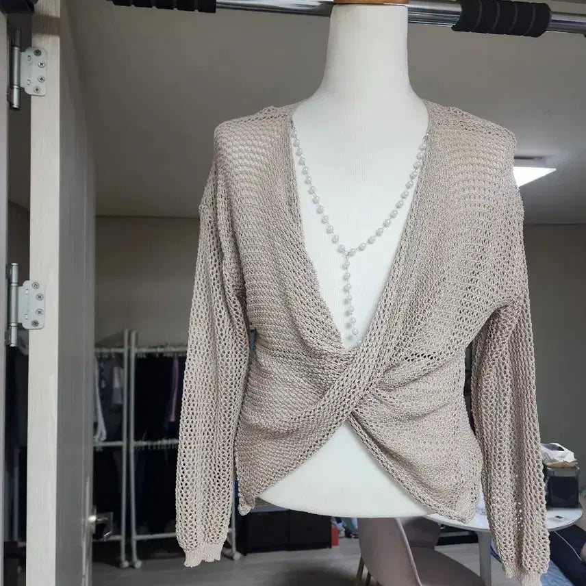 [BUNJANG] Beige Cable Knit Top / 베이지 꼬임 니트티
