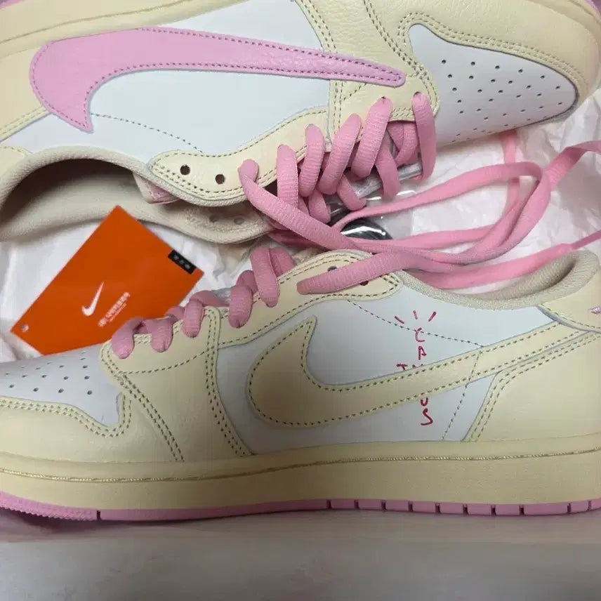 [BUNJANG] Jordan x Travis Scott AJ1 High OG SP "Skyline" Sneakers / [280] 조던 x 트래비스스캇 샤이핑크