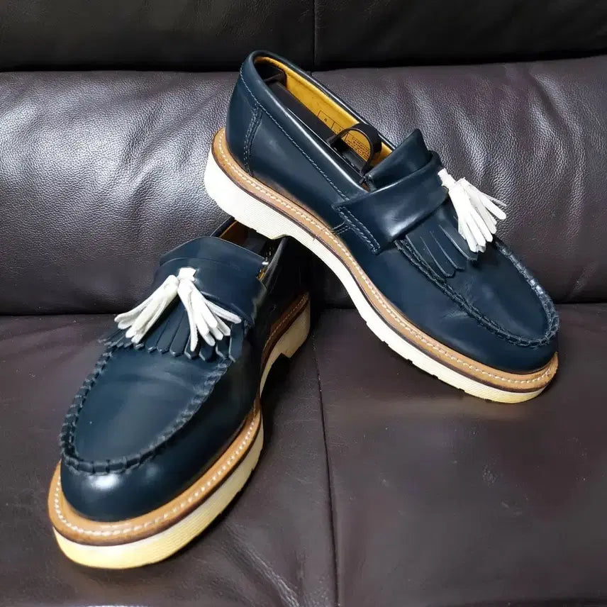 [BUNJANG] Dr. Martens Barrett Tassel Loafers (250mm) / 닥터마틴 바렛 테슬 로퍼(250mm)
