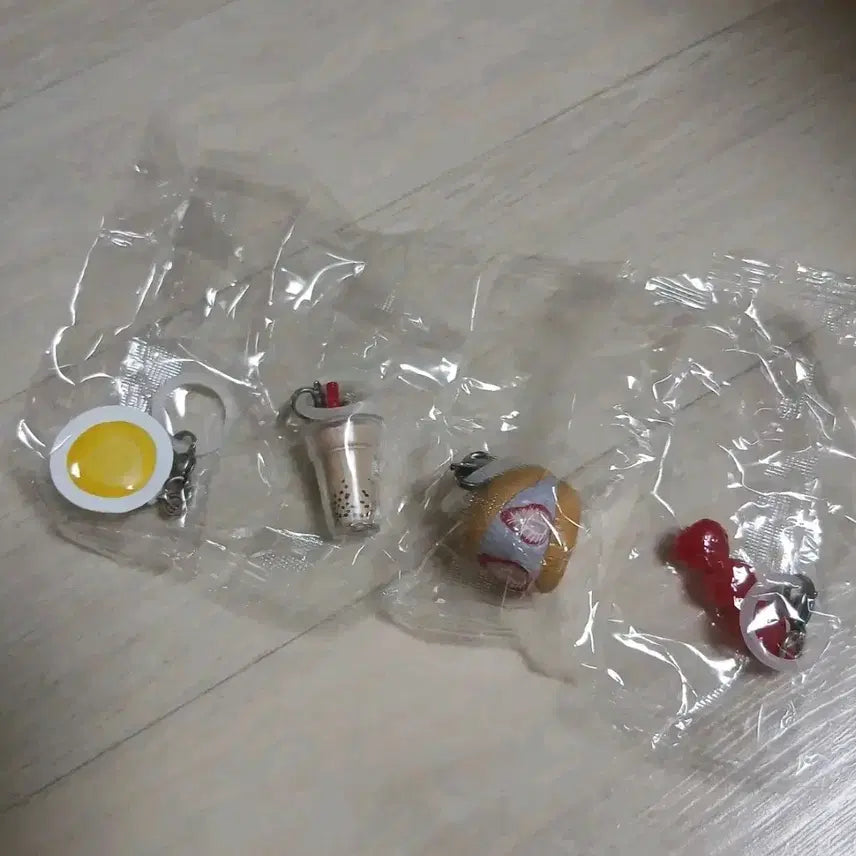 [BUNJANG] Bandai Sweets Mezurushi Dessert Keyring Gacha Figure / 반다이 스위츠 메지루시 디저트 키링 가챠 피규어