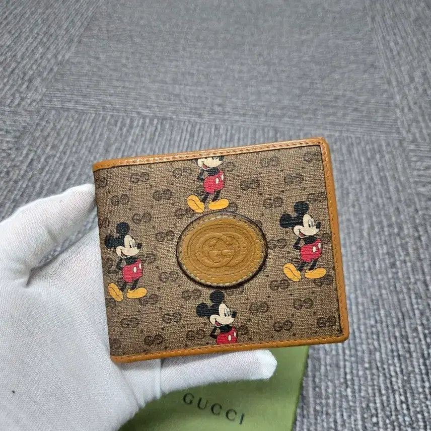 [BUNJANG] Gucci x Disney Mickey Mouse GG Supreme Bifold Wallet / [특가][정품] 구찌 미키마우스 반지갑