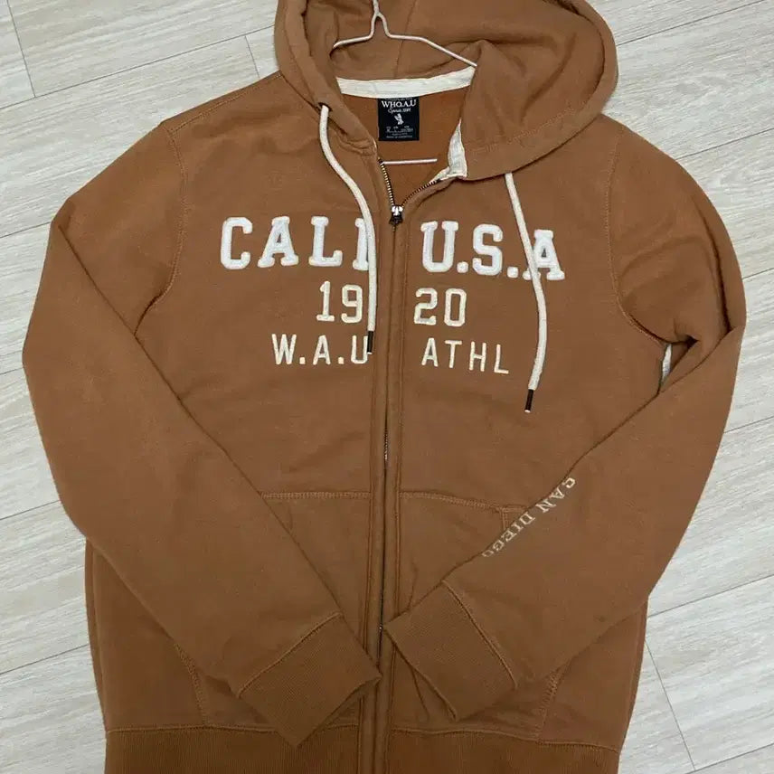 [BUNJANG] WhoAU California Zip-Up Hoodie / 후아유 캘리포니아 후드 집업