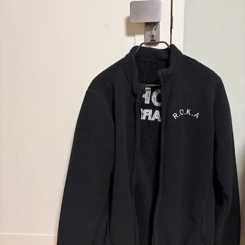 [BUNJANG] ROKA Fleece Zip-Up Jacket Black / ROKA 플리스 집업 자켓 블랙