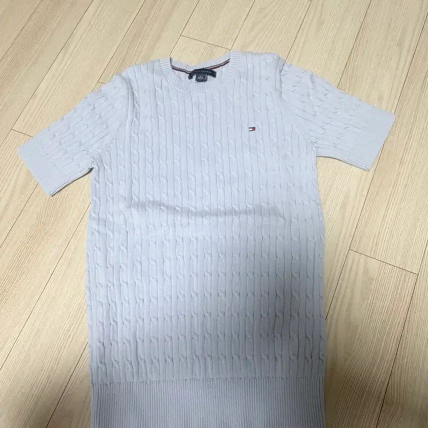 [BUNJANG] Tommy Hilfiger Short Sleeve Knit / 정품) 타미 반팔 니트 (1번착용)