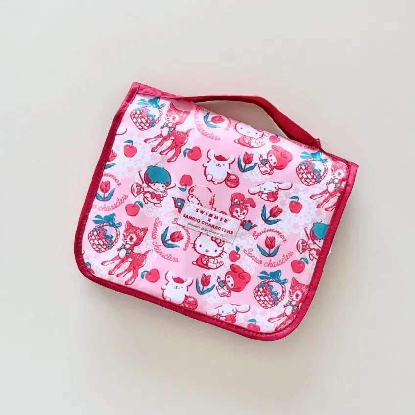 [BUNJANG] Swimmer x Sanrio Hello Kitty Travel Pouch / 스위머 X 산리오  여행 트래블 파우치