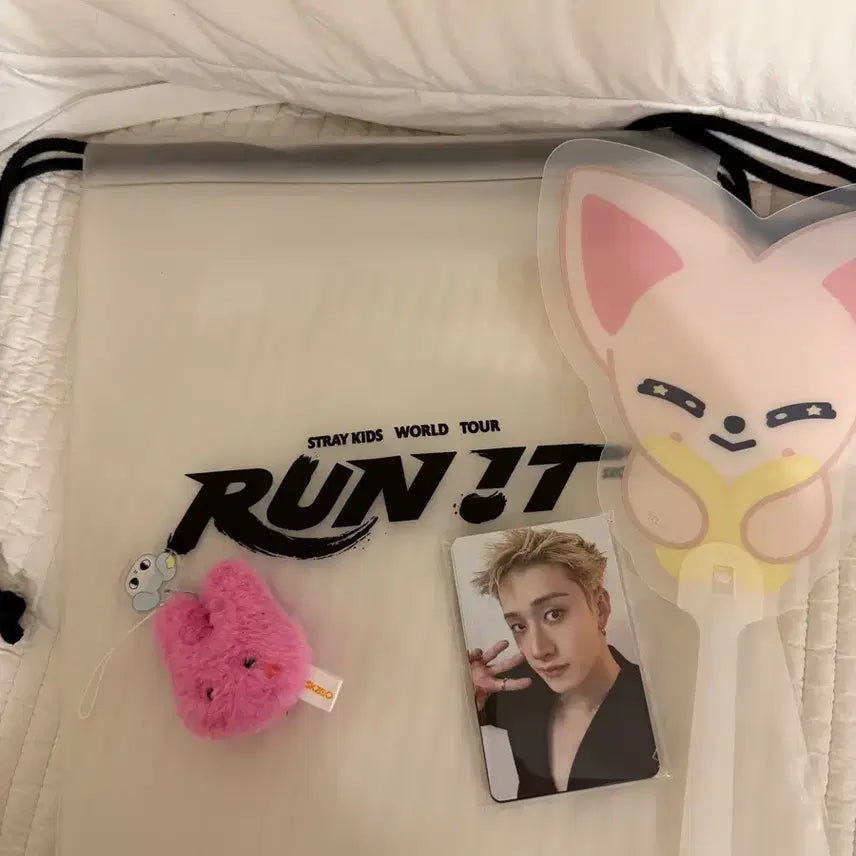 [BUNJANG] Stray Kids Run It Concert OT8 Sealed Set / 스키즈 런잇 콘서트 7/29입장 미개봉 ot8 스트레이키즈