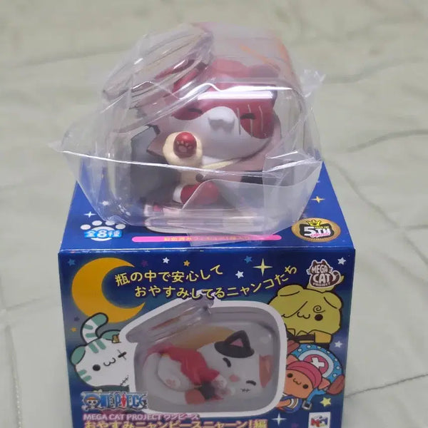 [BUNJANG] One Piece Nyan Piece Shanks Megacat Oyasumi Figure / 원피스 냥피스 샹크스 메가캣 오야스미