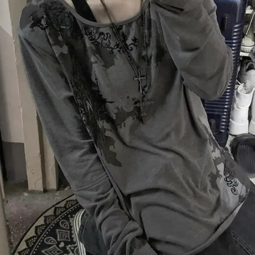 [BUNJANG] Grey Graphic Long Sleeve Shirt / 그레이 그래픽 롱슬리브