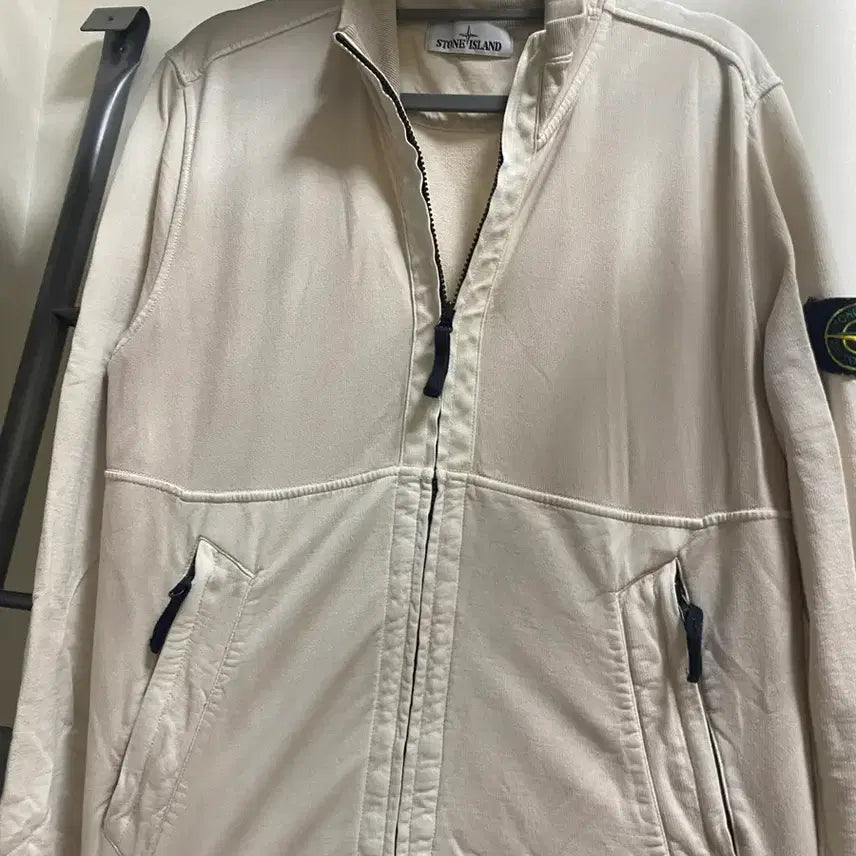 [BUNJANG] Stone Island White Zip-Up Hoodie (Size M) / 스톤아일랜드 화이트집업 (사이즈M)