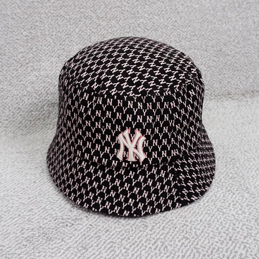 [BUNJANG] MLB Monogram Bucket Hat Free Size 59 / MLB 모노그램 버킷햇 모자 Free2 59