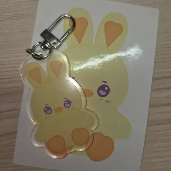 [BUNJANG] IU Exhibition Secret Keychain + IU Universe Fanconcert Smart Talk / 아이유 순간 전시회 시크릿 키링 + 아이유니버스 팬콘서트 스마트톡