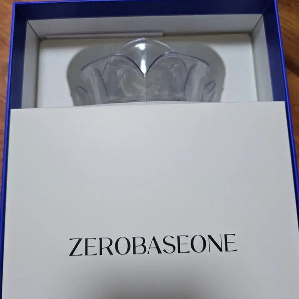 [BUNJANG] ZEROBASEONE Official Light Stick + 1st Generation Zeros Fanclub Kit / 제로베이스원 응원봉 + 1기 제로즈 팬클럽키트