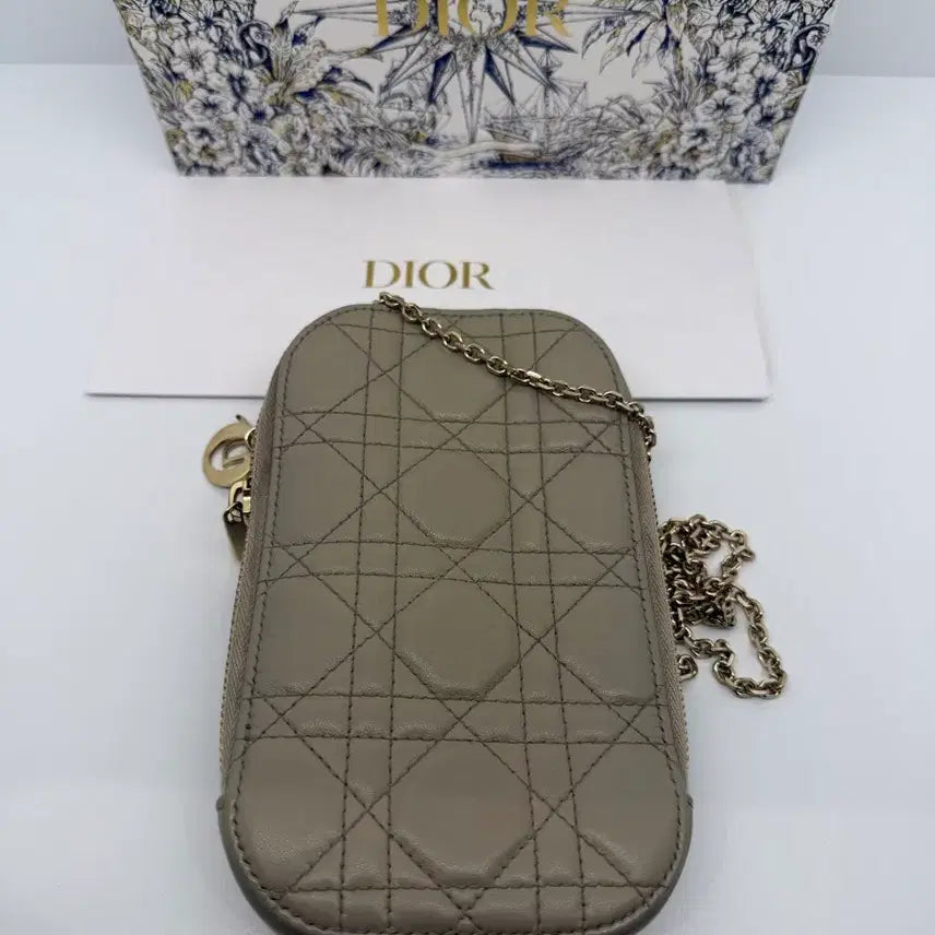 [BUNJANG] Dior Cannage Phone Holder Chain Bag / 디올 까나쥬 폰홀더 체인백
