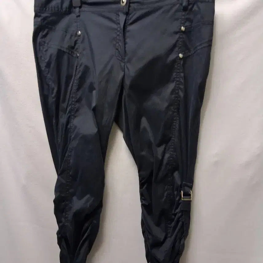 [BUNJANG] Black Nylon Cap Sleeve Pants (32-inch Waist, 28-inch Inseam, Stretch) / 블랙 나일론 캡소매 바지 32인지 28 스판흰색 개당