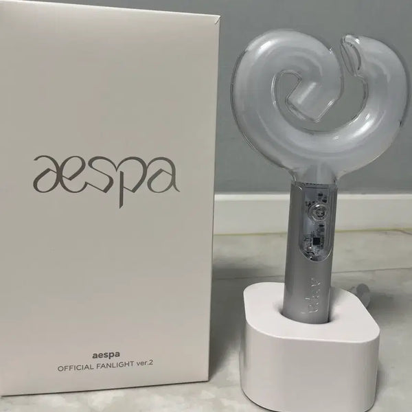 [BUNJANG] Aespa Official Light Stick Ver. 2 / 에스파 공식 응원봉 ver.2