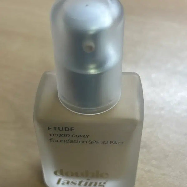 [BUNJANG] Etude Double Lasting Vegan Cover Foundation Light Beige 19N1 / 에뛰드 더블 래스팅 비건 커버 파운데이션 라이트 베이지 19N1