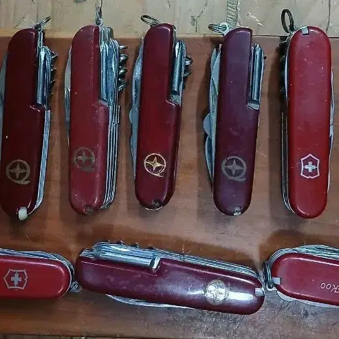[BUNJANG] Victorinox Swiss Army 10-Piece Multi-Tool Set / 빅토리녹스 맥가이버 칼 10종 세트