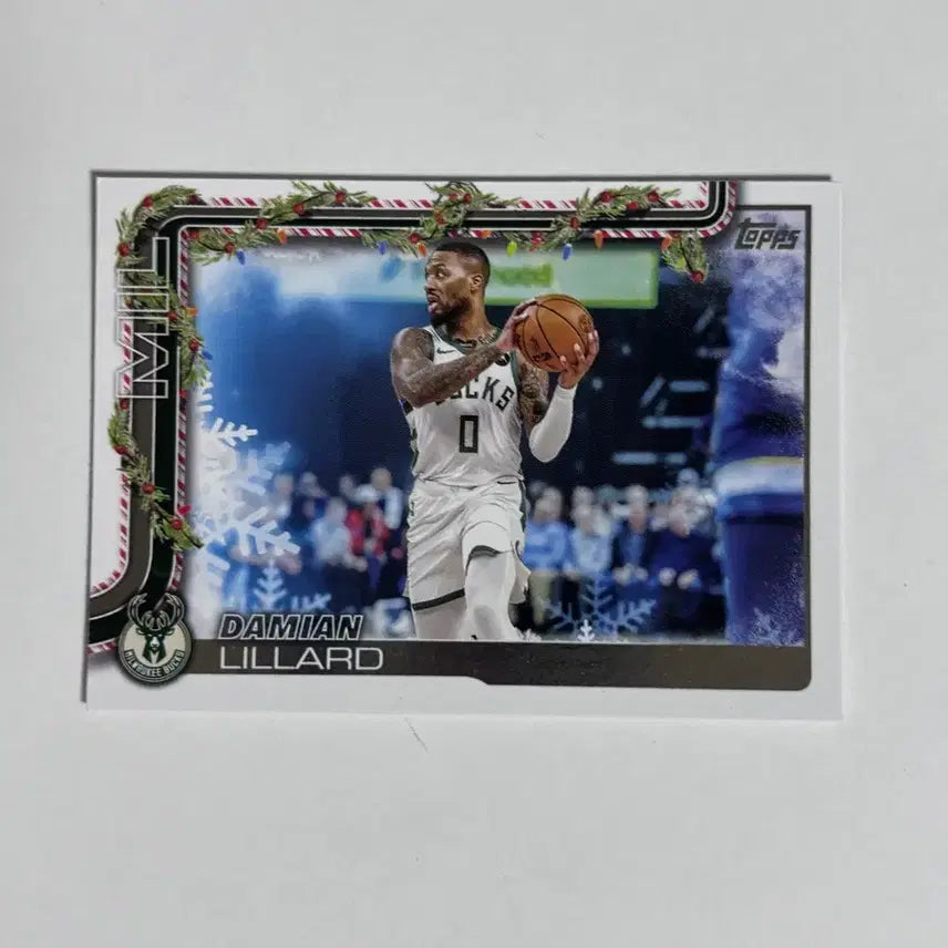 [BUNJANG] Milwaukee Bucks Damian Lillard Basketball Card - Holiday Edition / 밀워키 벅스 데미안 릴라드 농구 카드