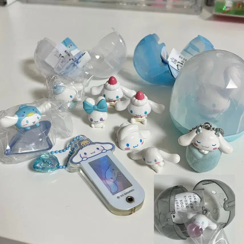 [BUNJANG] Cinnamoroll Bundle Set Figures and Keyrings / 시나모롤 일괄 처분
