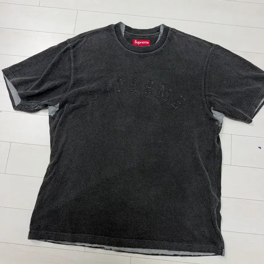 [BUNJANG] Supreme Overprint Short Sleeve T-Shirt Size M / 슈프림 오버프린트 반팔 M 사이즈