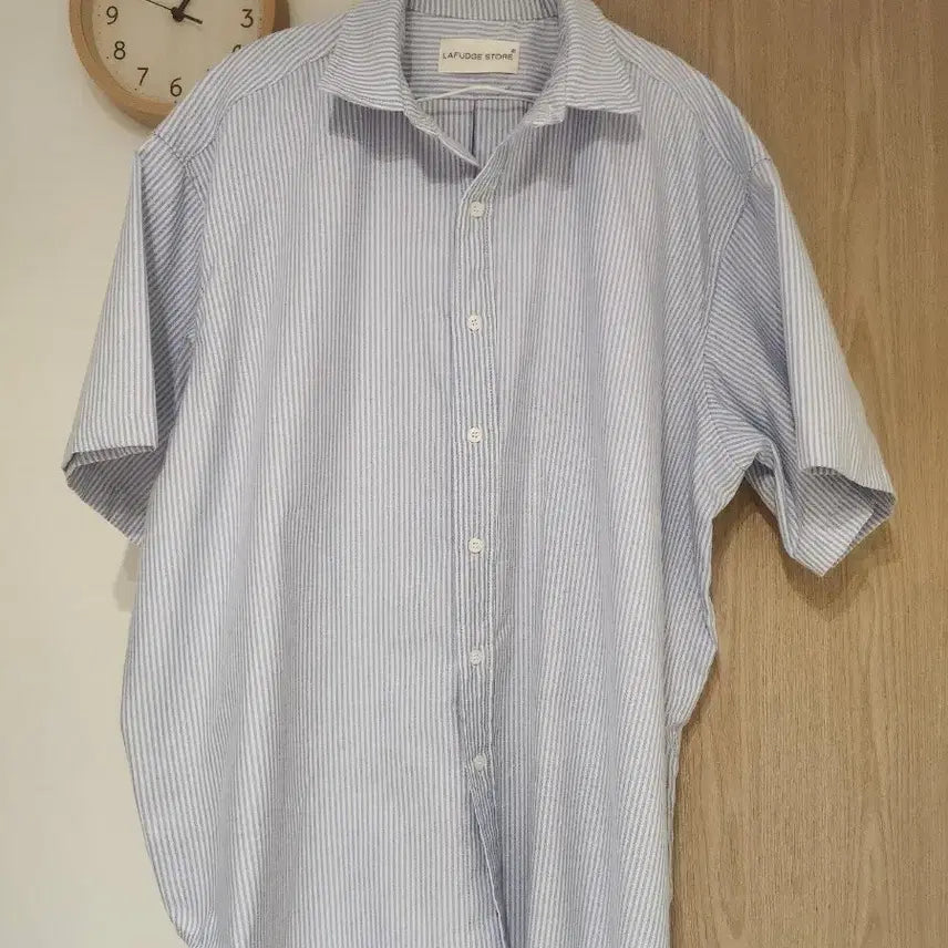 [BUNJANG] LaPosie Store Striped Short-Sleeve Shirt / 라포지 스토어 스트라이프 반팔 셔츠