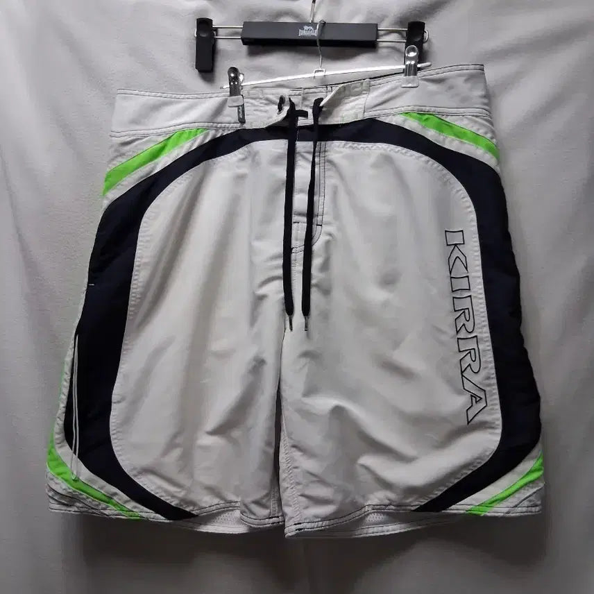 [BUNJANG] Kira Beach Shorts Size 36 / 키라 비치 반바지 36
