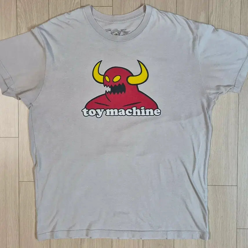 [BUNJANG] Toy Machine Monster Graphic T-Shirt - Sand Grey (M) / Toy Machine Monster Graphic T-Shirt (M)