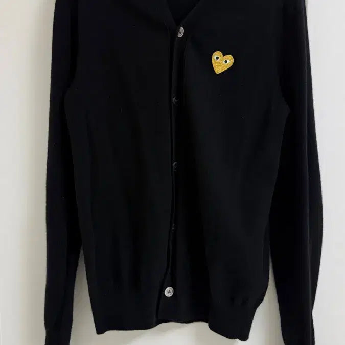 [BUNJANG] Comme des Garçons V-Neck Cardigan Gold Emblem Mens M / 꼼데가르송 가디건 금색 와펜